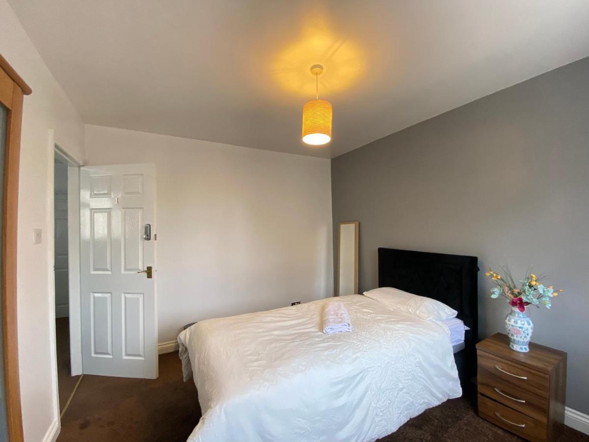 Budget Private Rooms Close To City Centre And Airport Birmingham Exterior photo